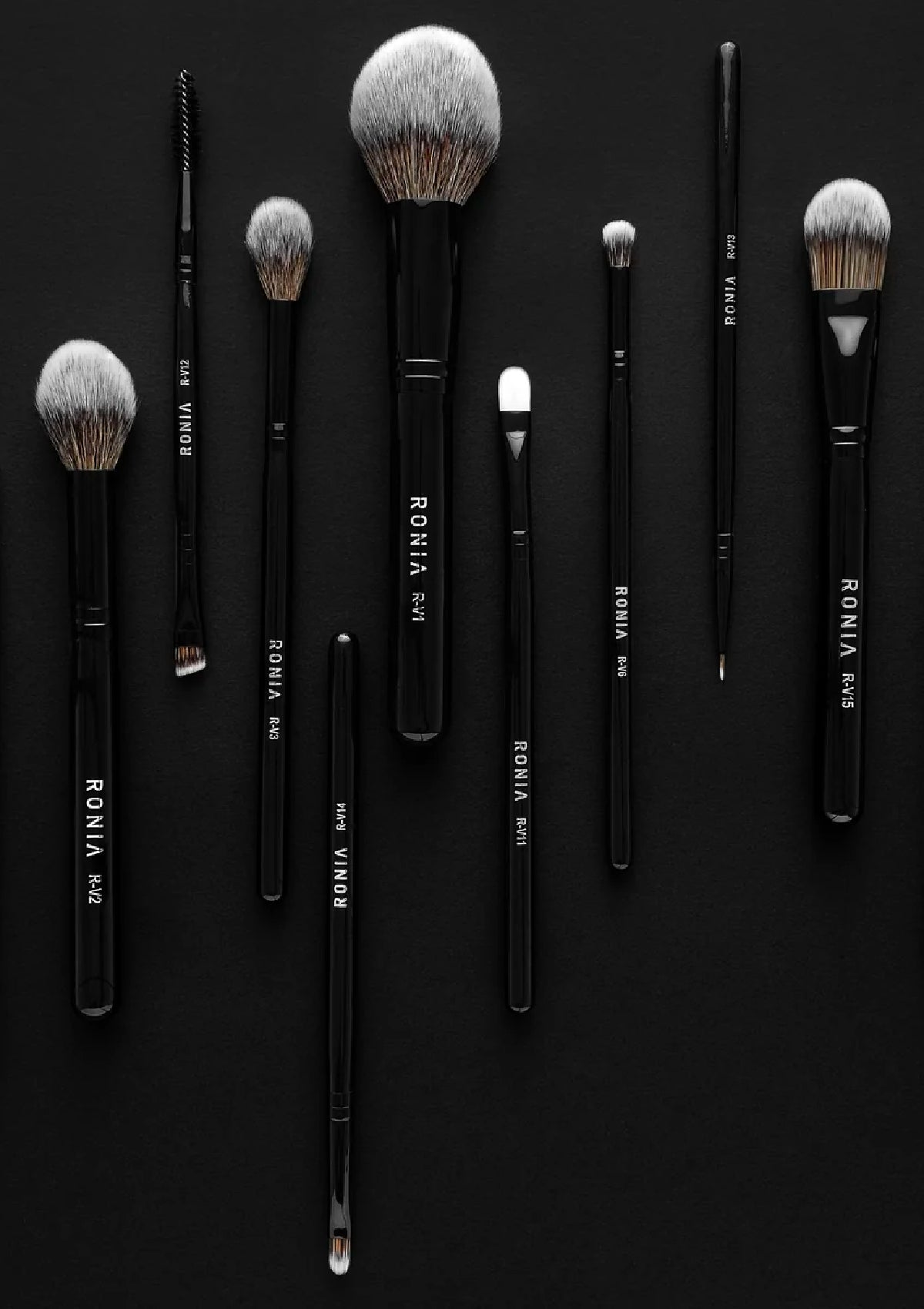 All Vegan collection, of 15 high-quality makeup brushes