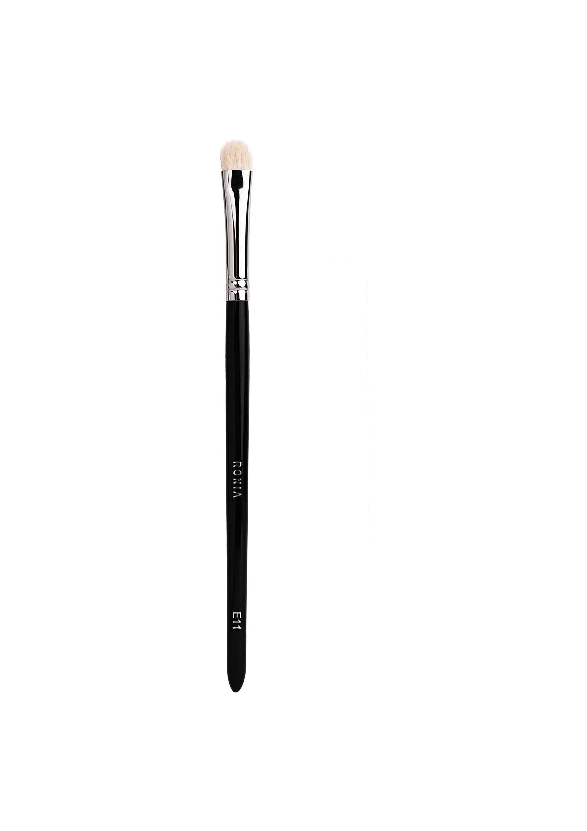 E11: All over flat eyeshadow brush