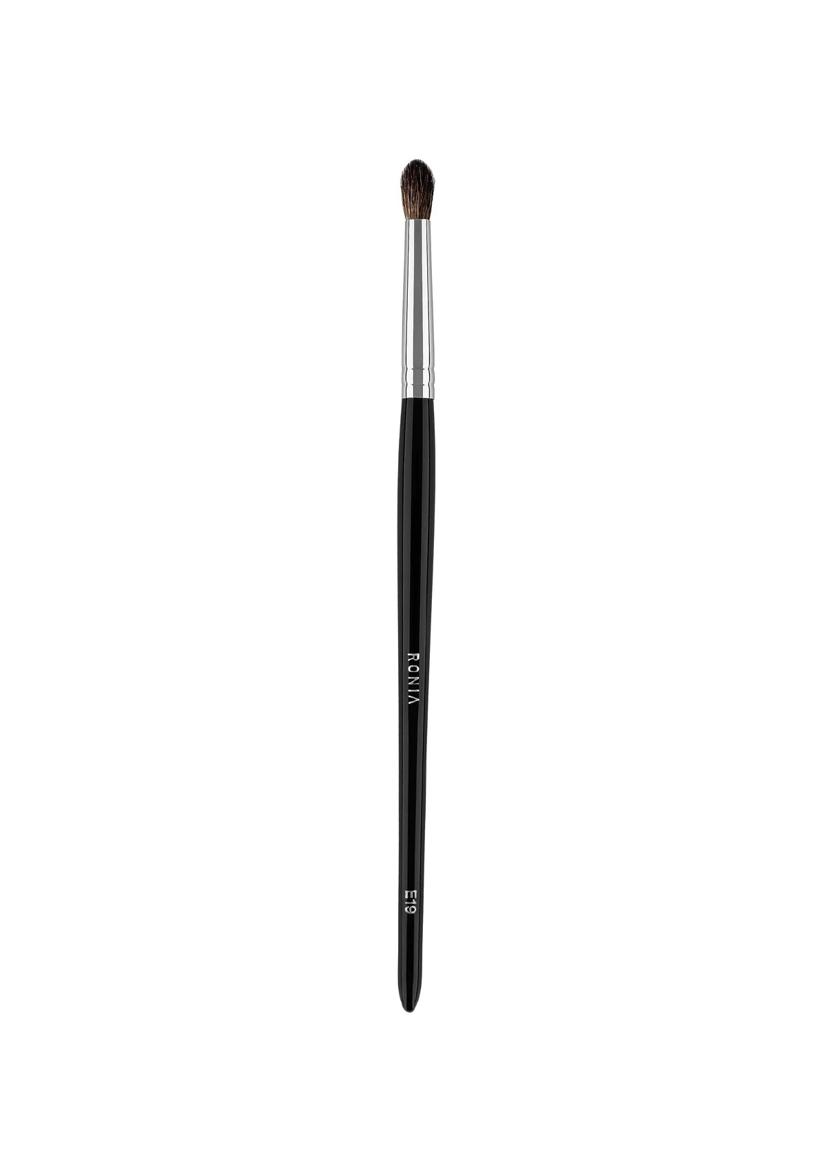 E19: PERFECT MINI EYE SHADOW BLENDING BRUSH