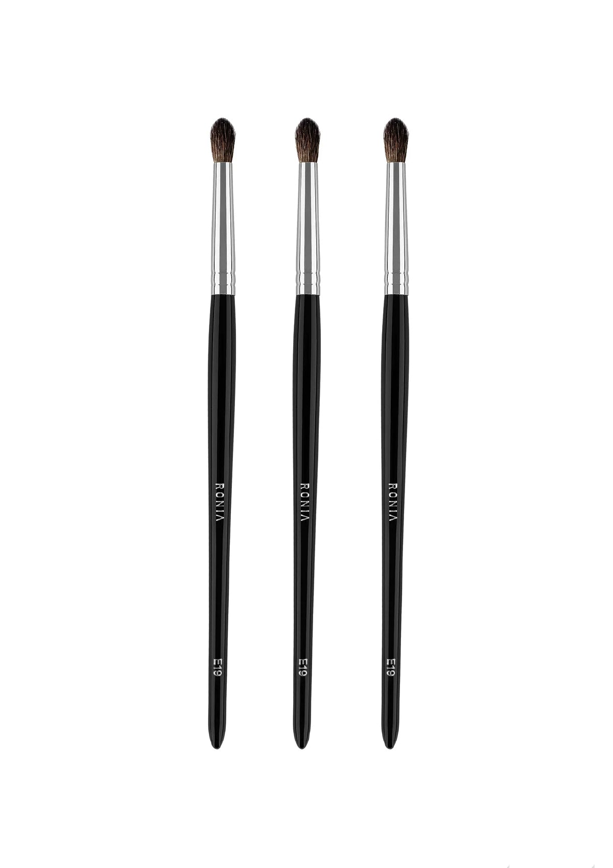 E19: PERFECT MINI EYE SHADOW BLENDING BRUSH