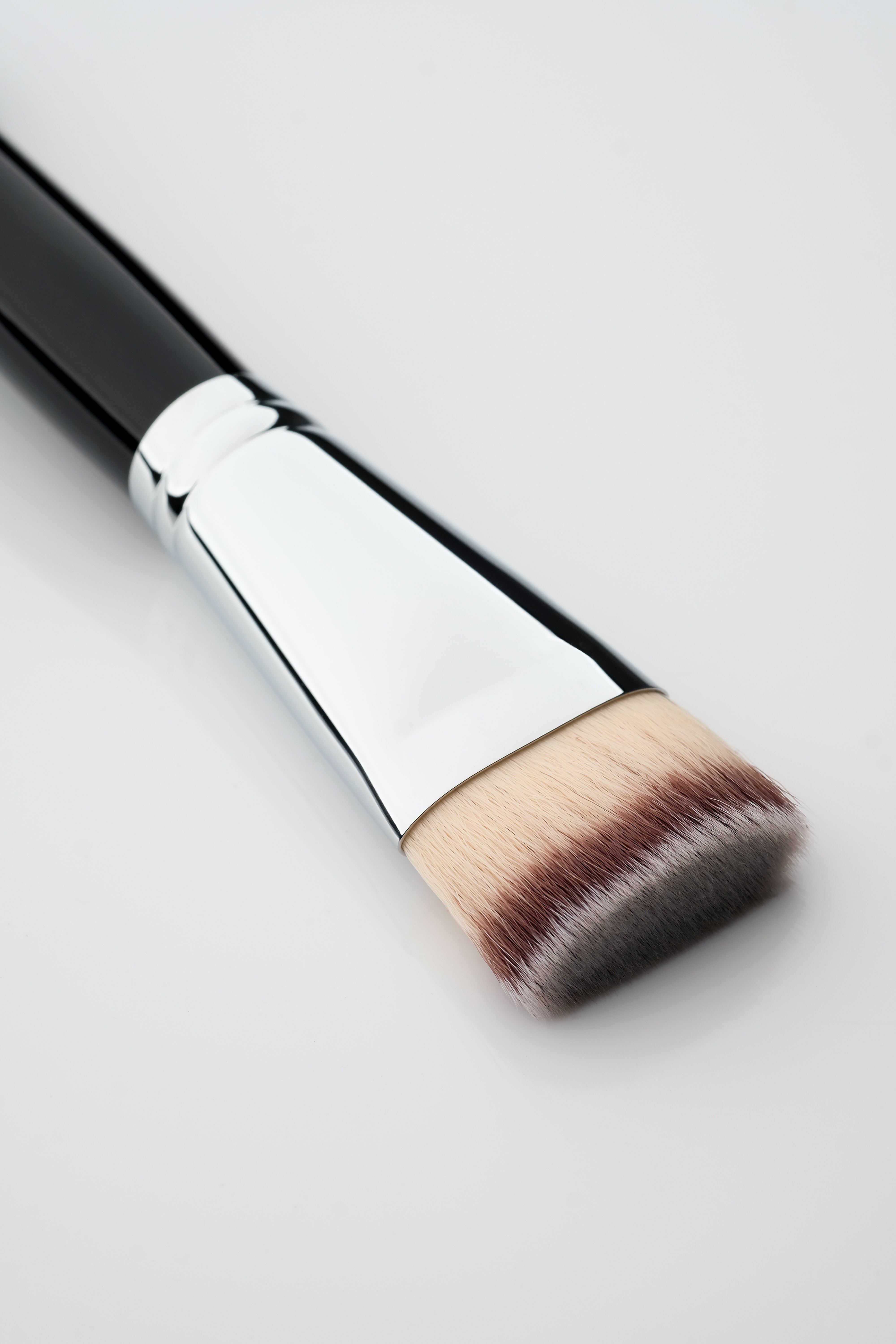 Sculpting Foundation Brush SET