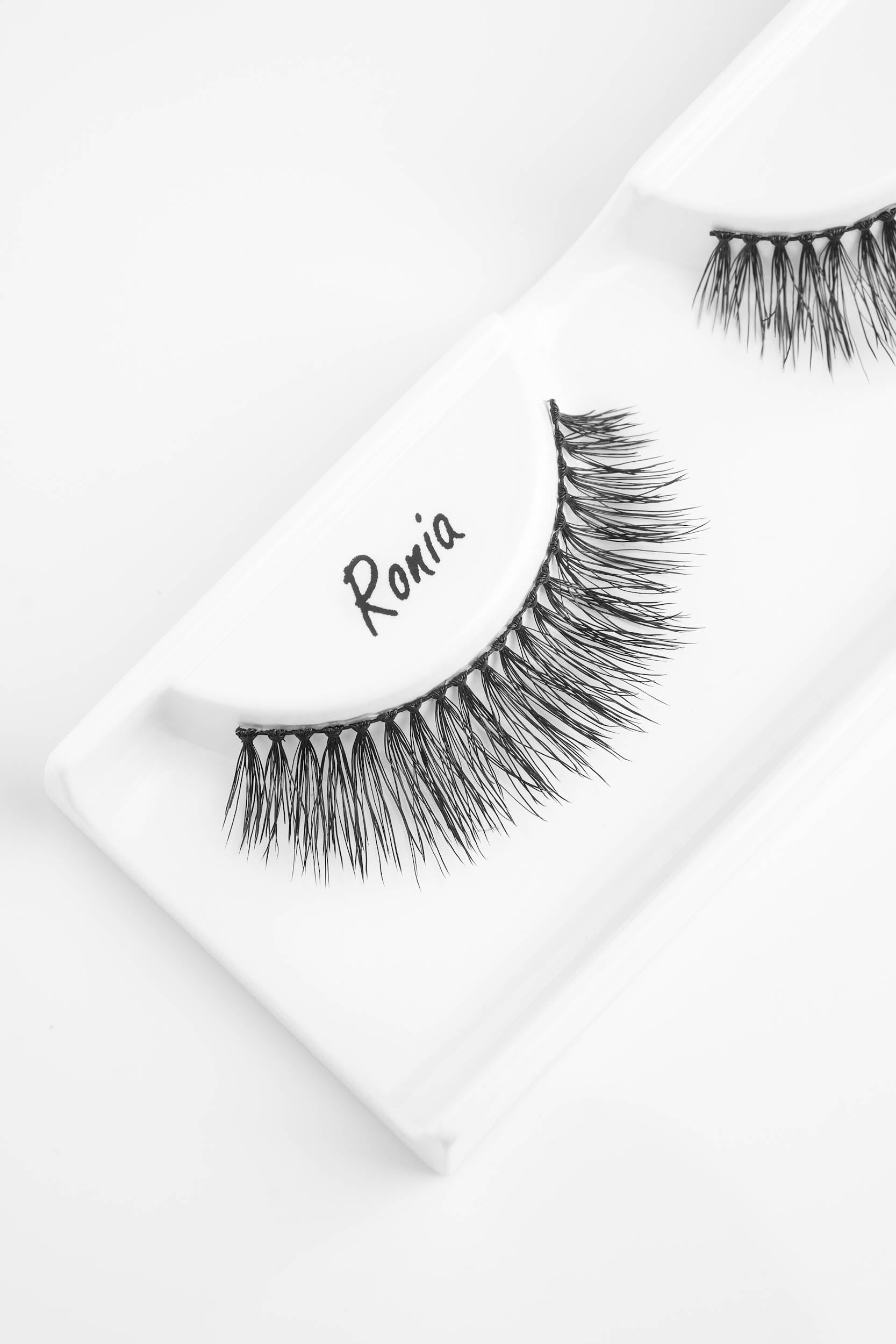 Natural Eyelashes - RONIA