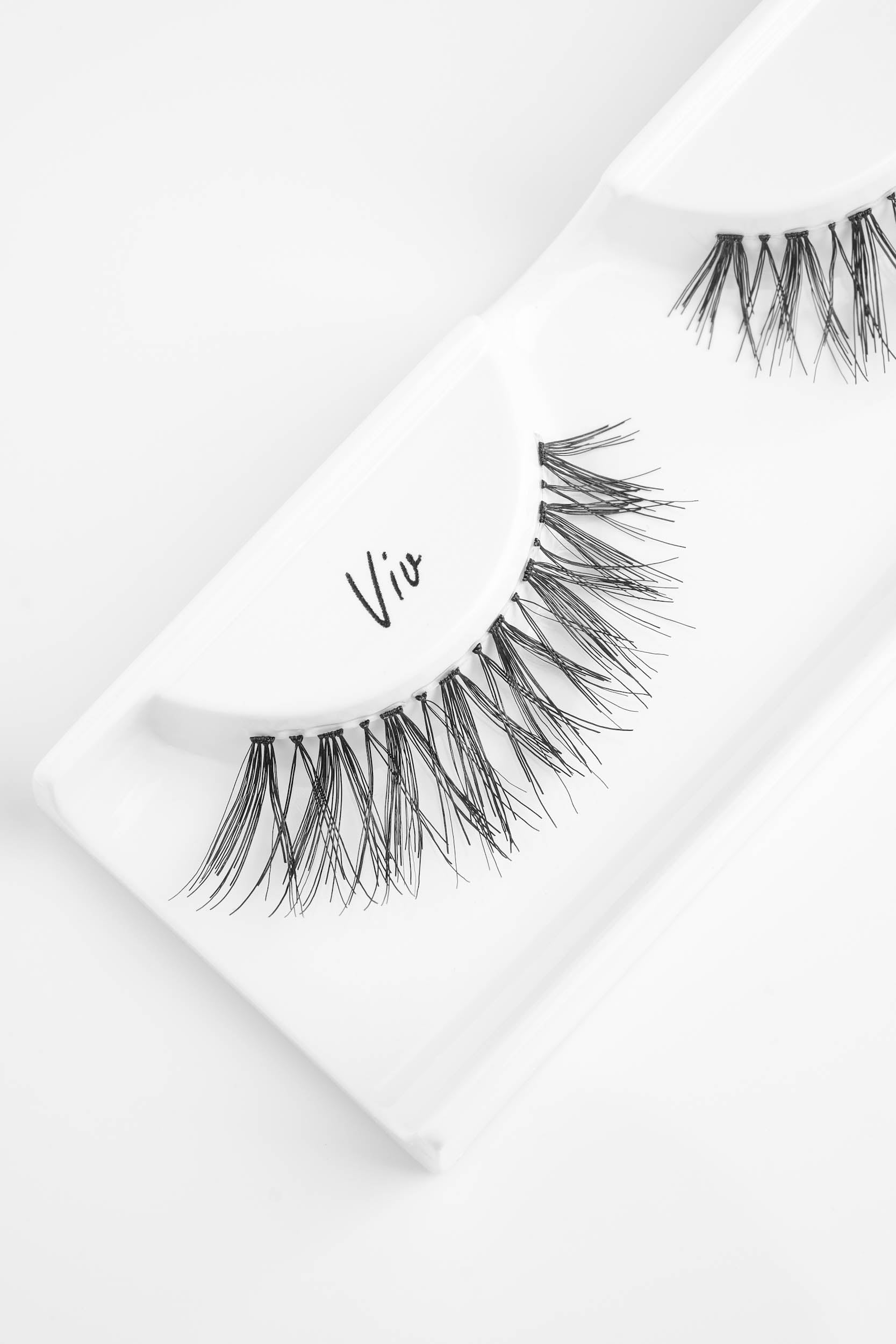 Natural Eyelashes - VIV