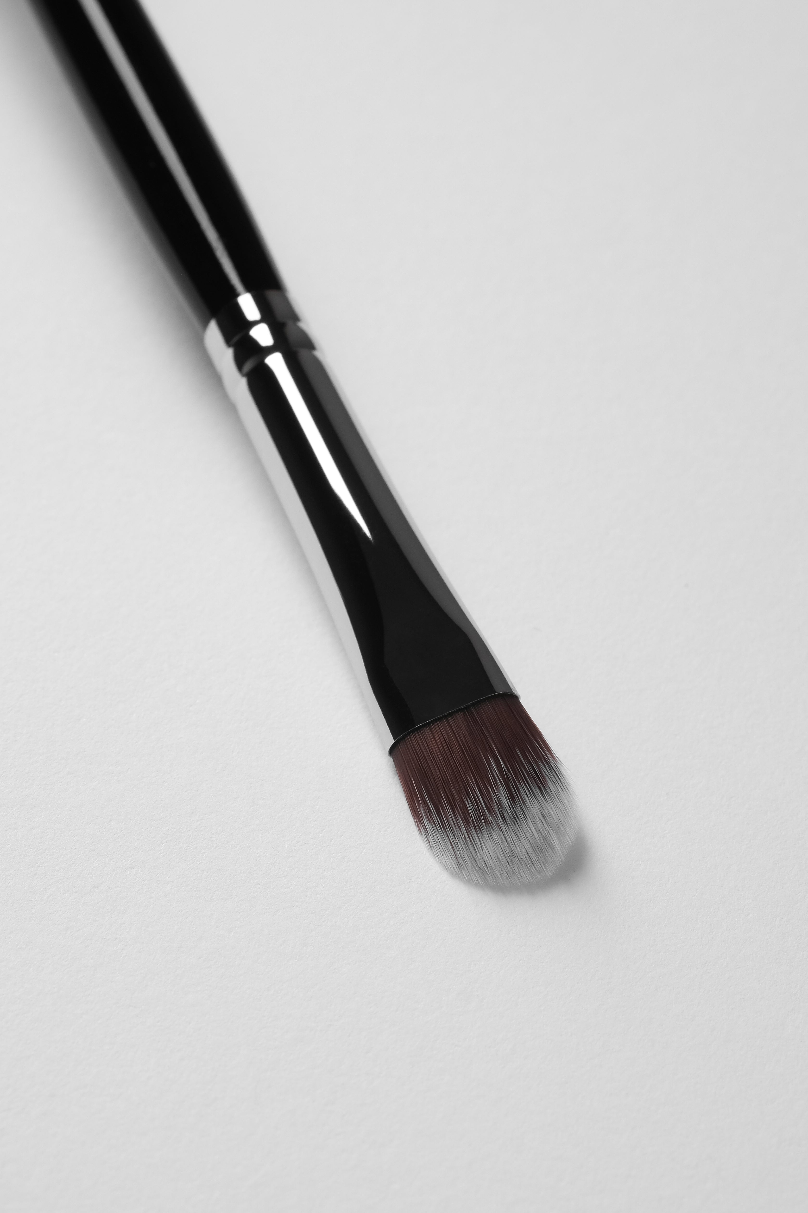 E23: Concealer Detail Brush